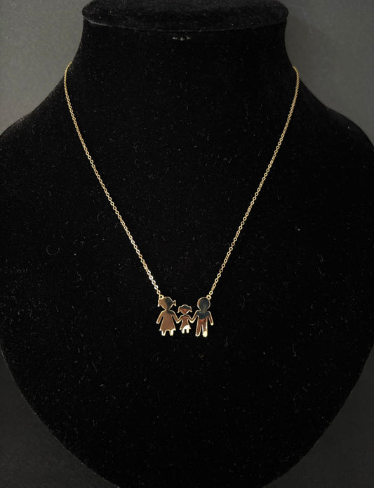 Collana Morfea con ciondolo famiglia