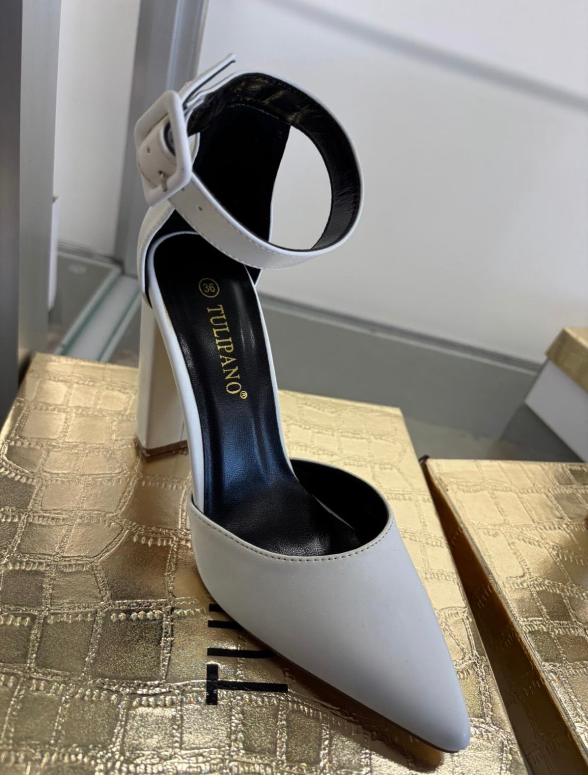 Décolleté bianchi taglia 36