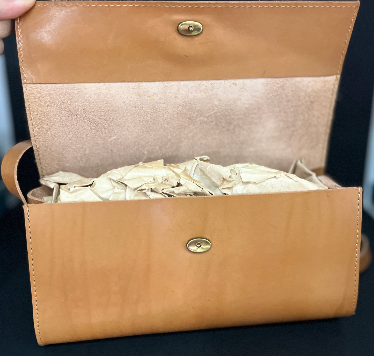 Borsa in cuoio Paperino “I santi” made in italy