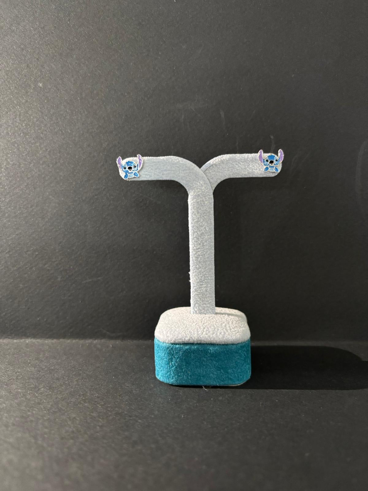 Orecchini morfea di stitch