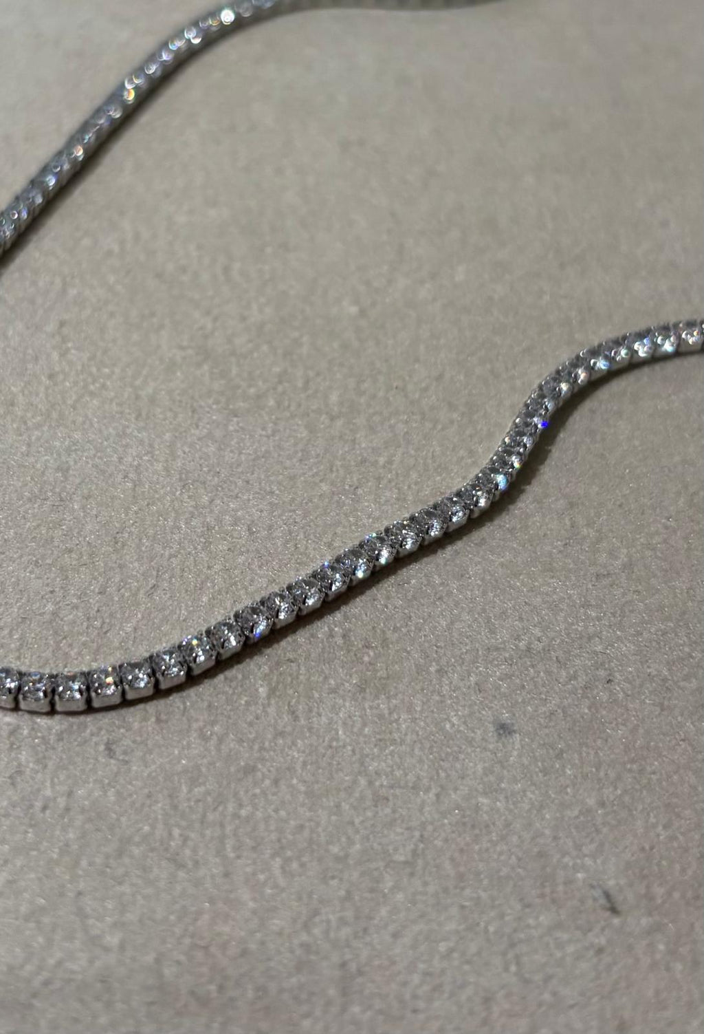 Collana con Zirconi bianchi Morfea
