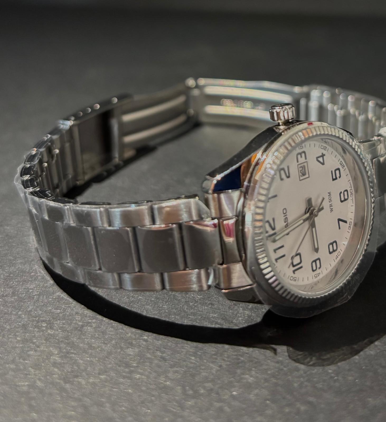 Casio Collection Argento orologio donna