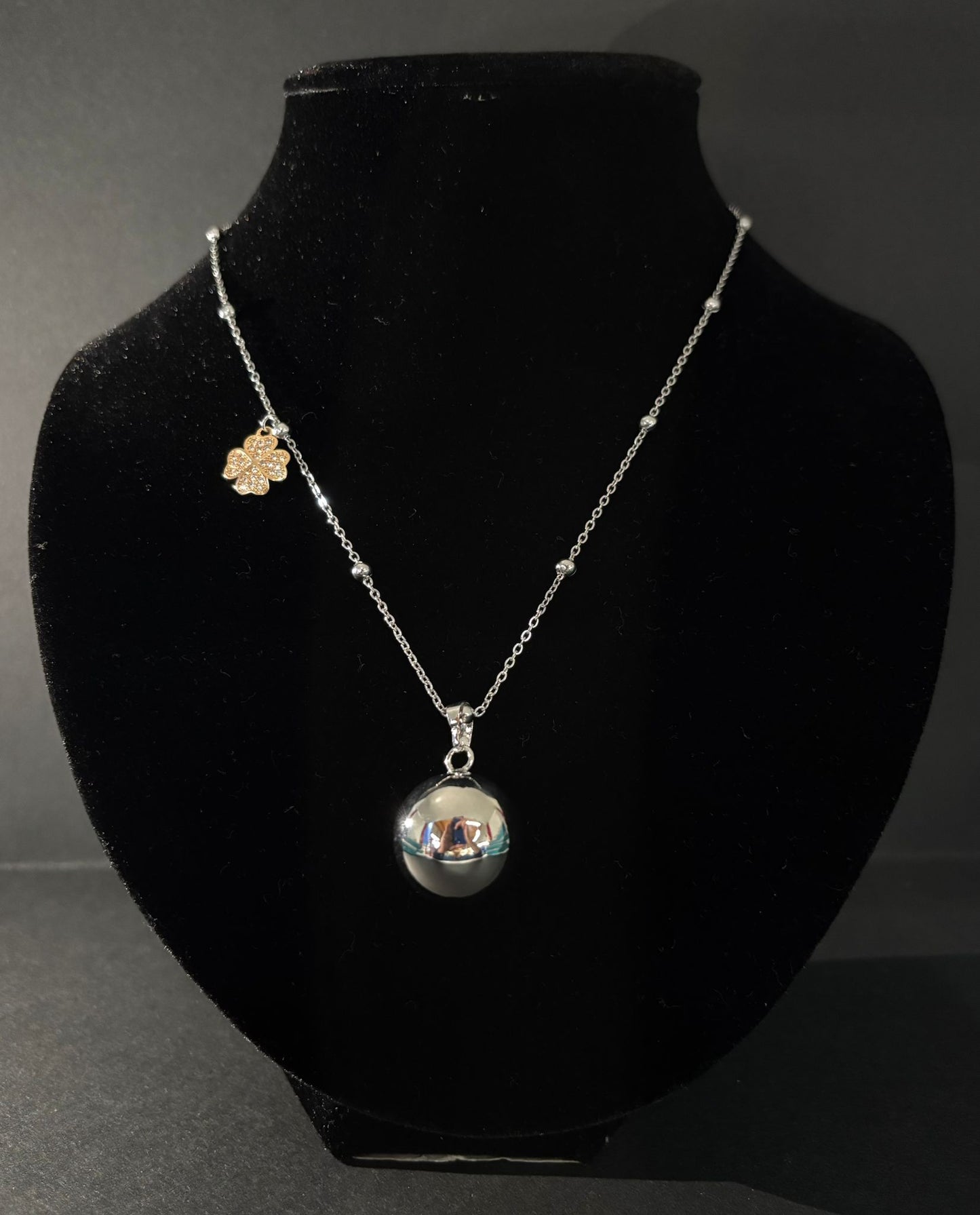 Collana Morfea chiama angeli