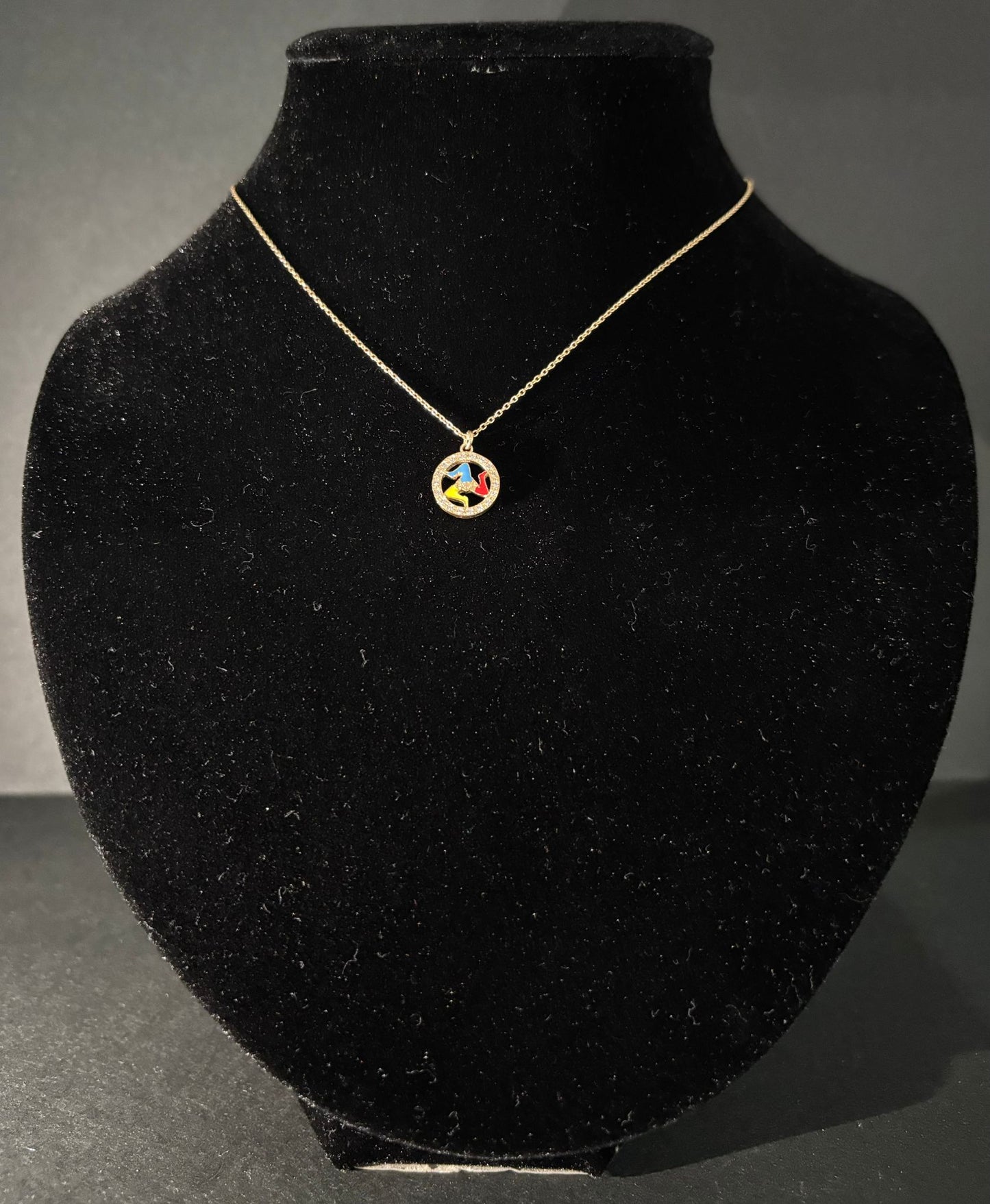 Collana Morfea Trinacria con Zirconi bianchi