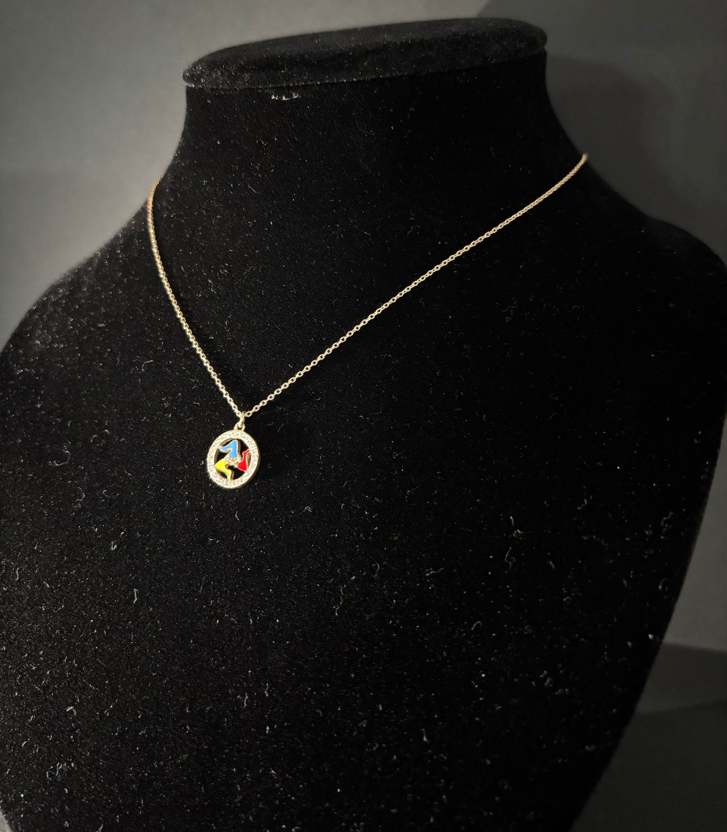 Collana Morfea Trinacria con Zirconi bianchi