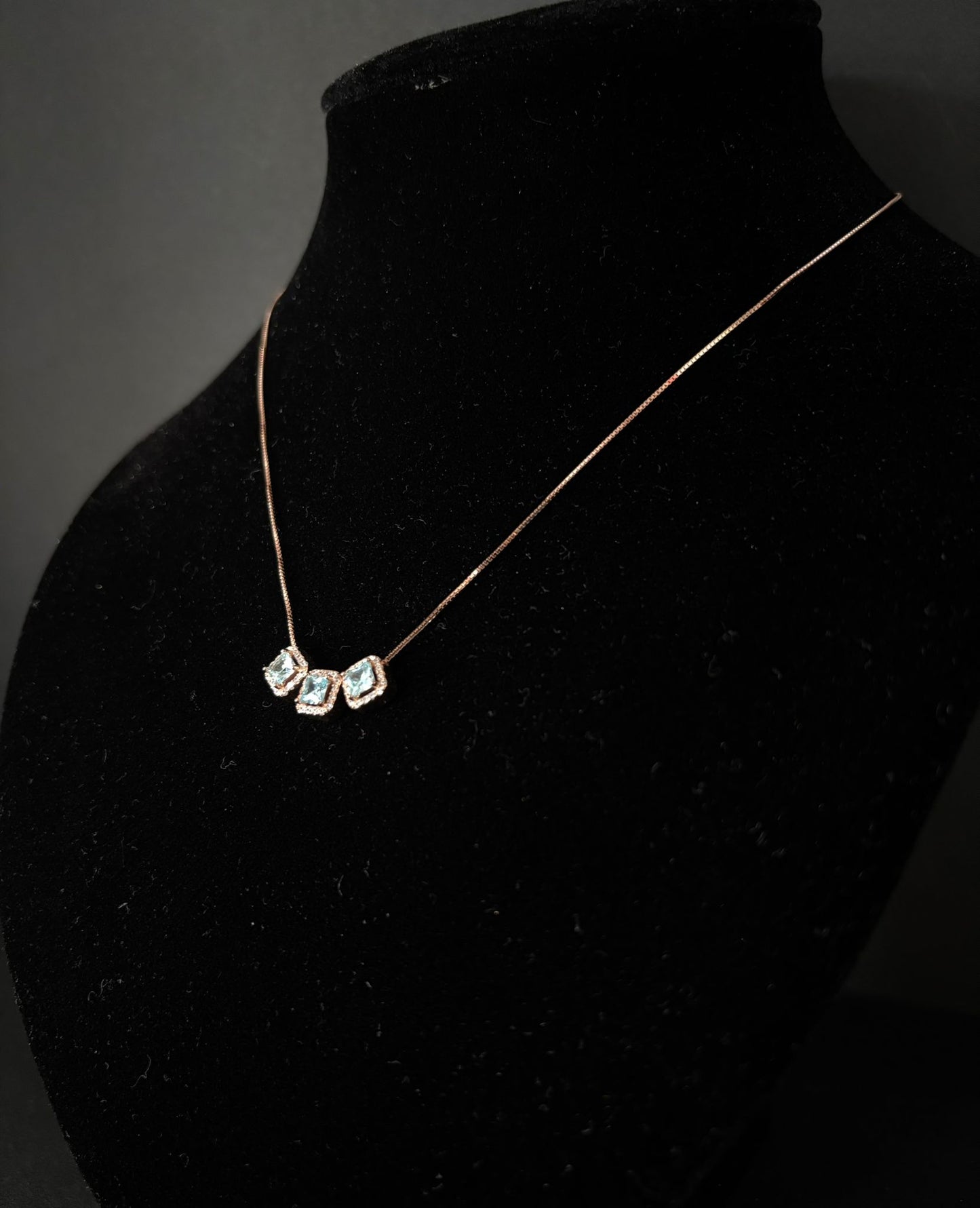 Collana Morfea con Zirconi acqua marina