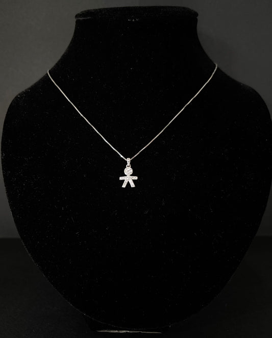 Collana Morfea con ciondolo a forma di bimbo e zirconi bianchi