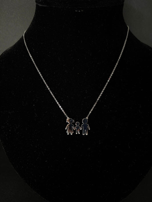 Collana Morfea con ciondolo famiglia