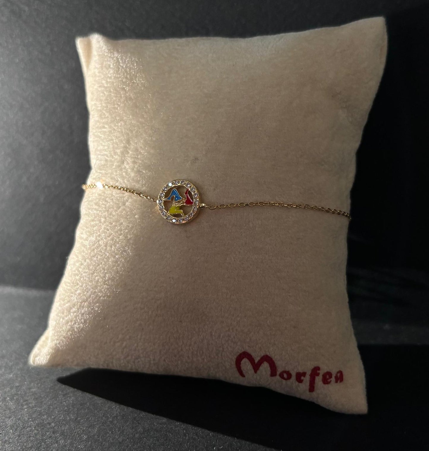 Bracciale Morfea con trinacria e zirconi bianchi