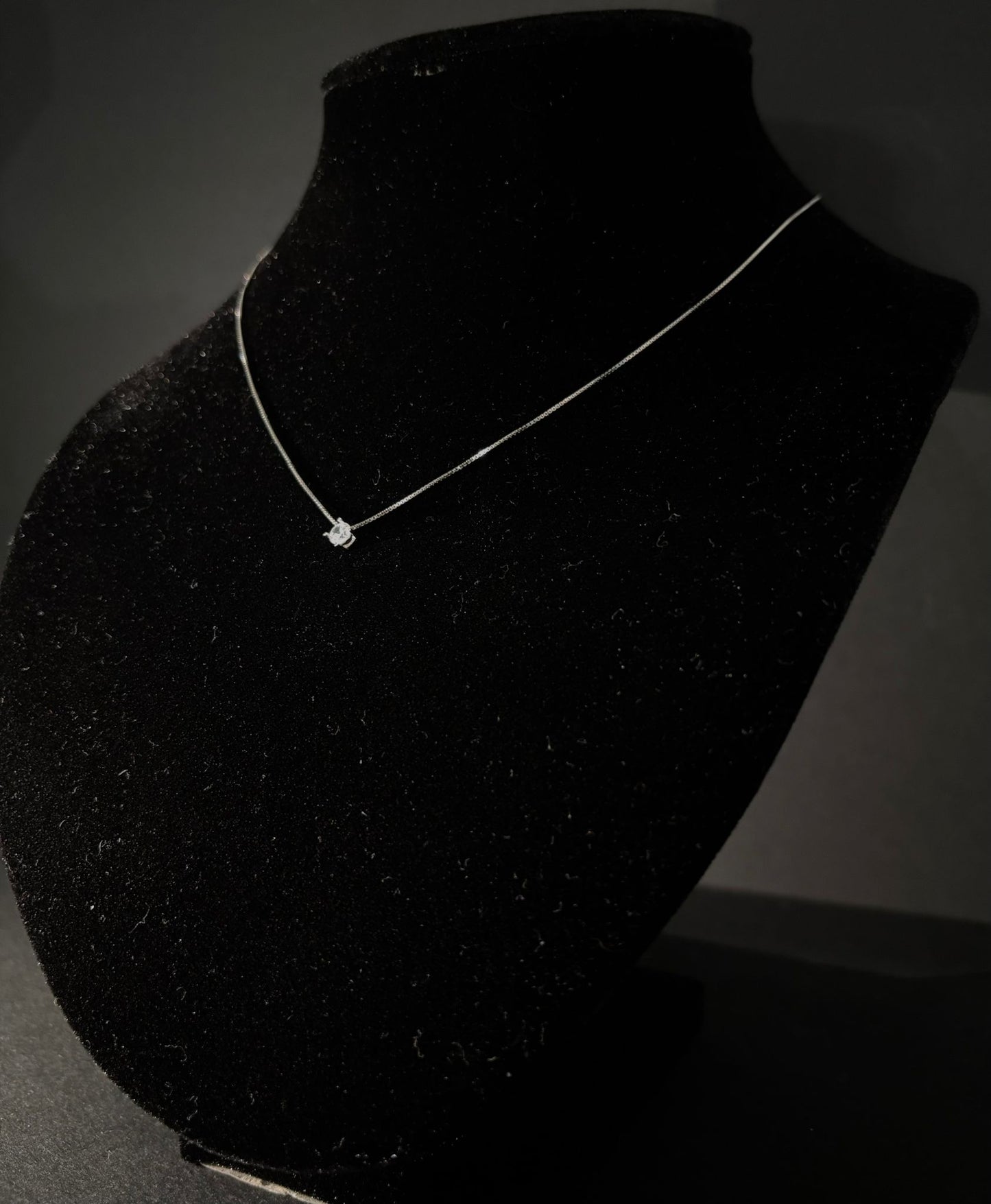 Collana Morfea punto luce
